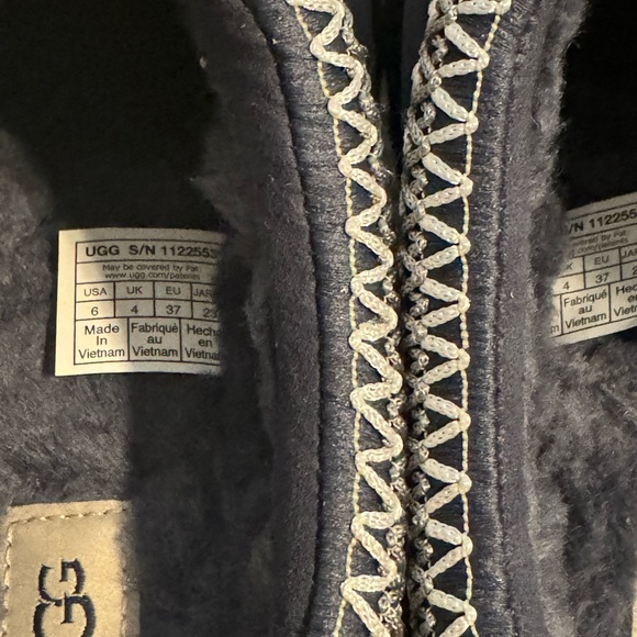 Ugg Tazz Slipper - Picture 3 of 4